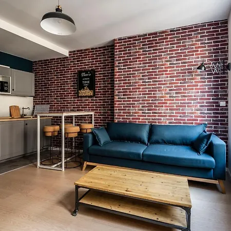 Apartment Hyper Centre, Avenue De Champagne A 200 Metres *